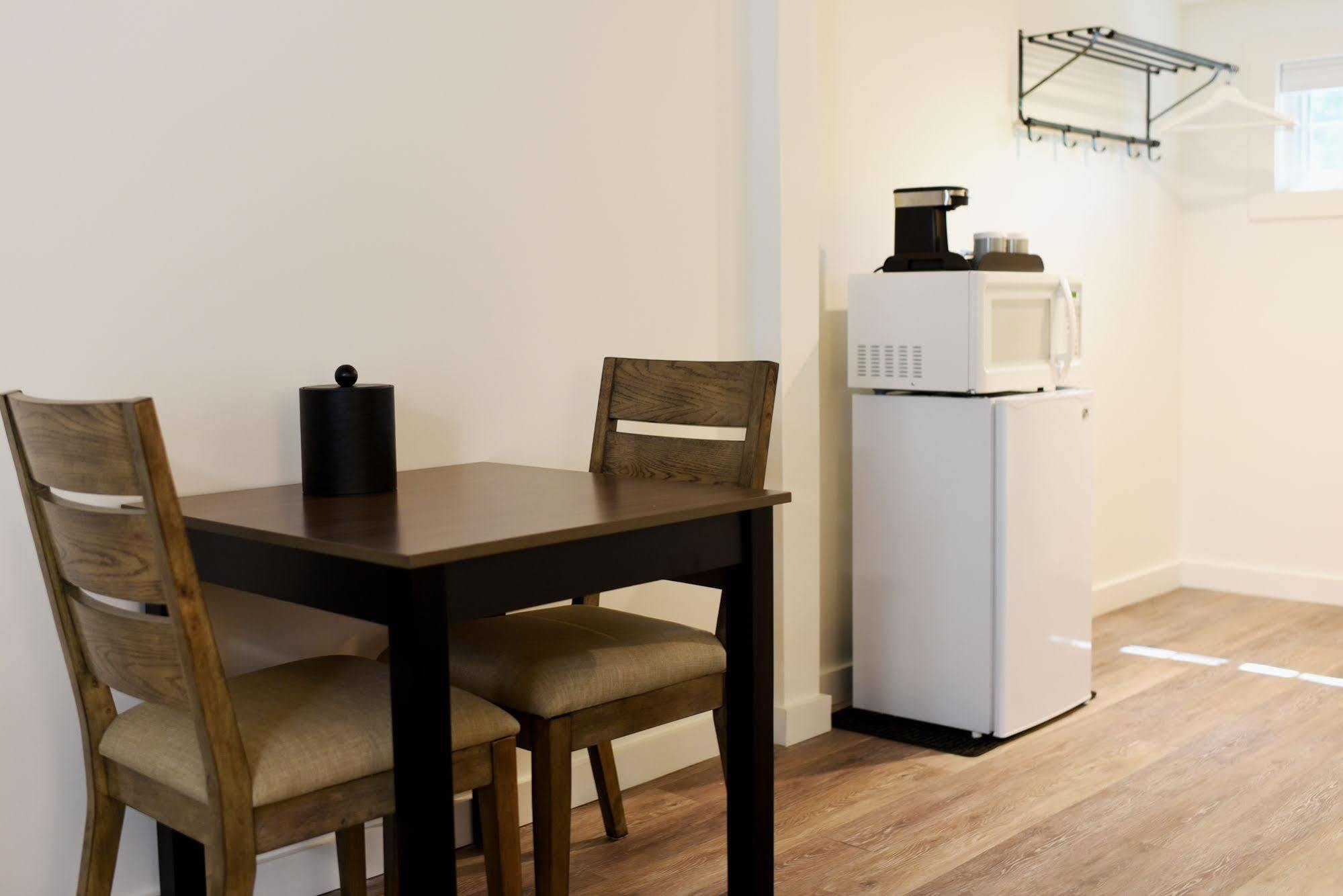 Sandwich Inn And Suites Экстерьер фото